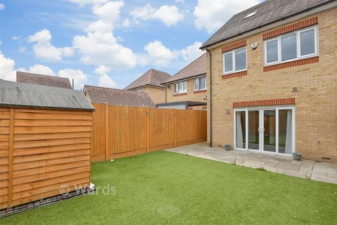 4 bedroom end of terrace house for sale, Eccles Close, Aylesford ME20