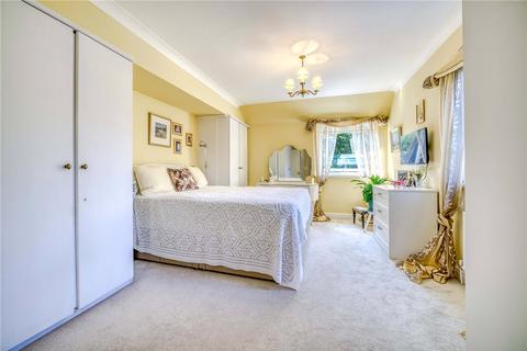 2 bedroom apartment for sale, Canford Cliffs Road, Canford Cliffs, Poole, Dorset, BH13