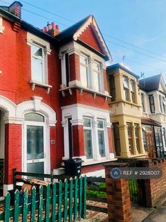 4 bedroom terraced house to rent, Mortlake Road, Ilford, IG1
