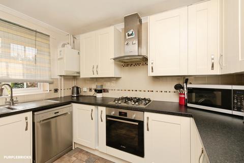 2 bedroom semi-detached house for sale, Twyford Close, Fleet, GU51