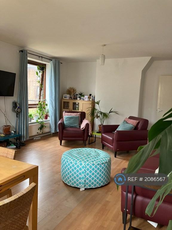 Apartment in London - View 3