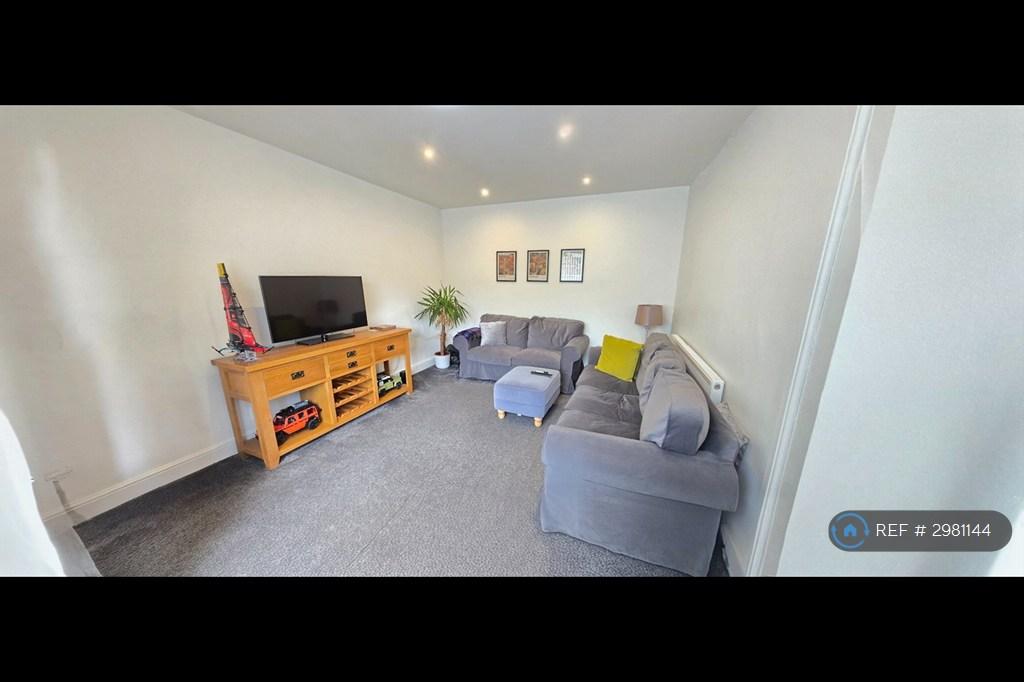 Redesdale Place, Leeds, LS16 - View 3