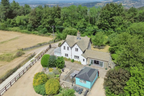 4 bedroom detached house for sale, Nympsfield, Stonehouse, GL10 3TR