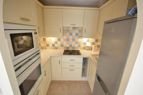 1 bedroom ground floor flat for sale, Wentworth Drive, Broadstone BH18