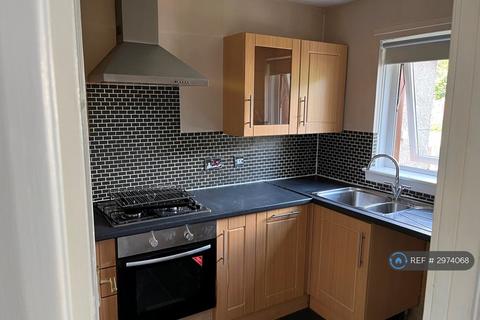 2 bedroom flat to rent, Mallard Rd, Glasgow, G81