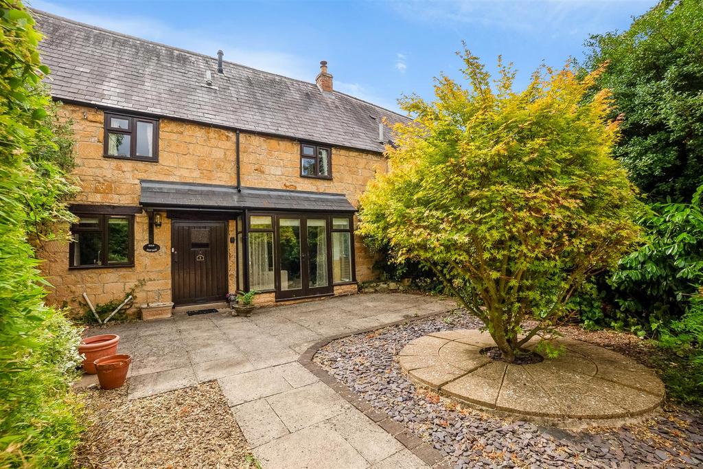 2 bedroom cottage for sale in Chipping Campden