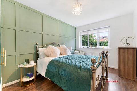 2 bedroom detached bungalow for sale, Lomas Close, Salford, M5