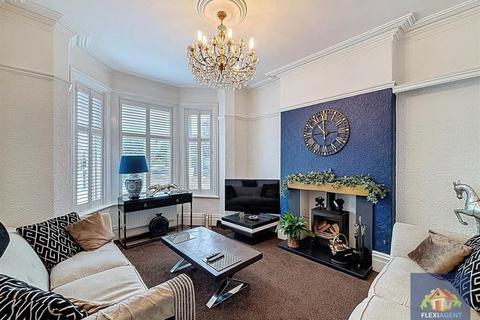 3 bedroom semi-detached house for sale, Wennington Road, Southport PR9
