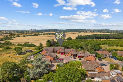 3 bedroom detached house for sale, Merrybrook, Evesham WR11