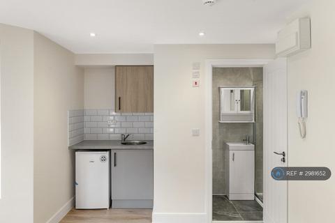 Studio to rent, Reginald St, Luton, LU2