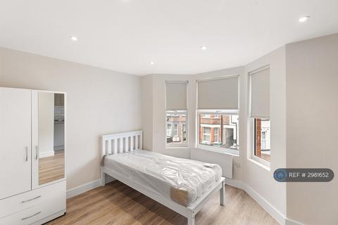 Studio to rent, Reginald St, Luton, LU2
