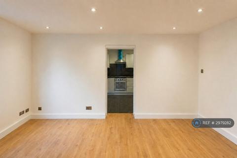 1 bedroom flat to rent, Becton Court, London, SE25