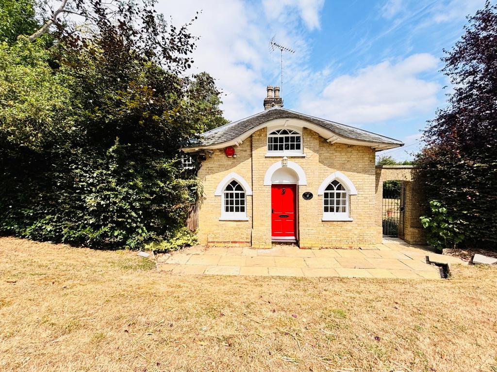 3 bedroom detached house for sale in Ashford