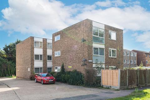 2 bedroom apartment to rent, Newgate Street, London E4