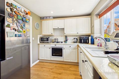 3 bedroom detached house for sale, Coombe Drive, Nuneaton CV10
