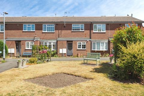 2 bedroom maisonette for sale, Fenimore Court, Nursery Road, Radcliffe-on-Trent, Nottingham, NG12