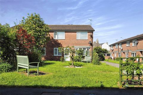 2 bedroom maisonette for sale, Fenimore Court, Nursery Road, Radcliffe-on-Trent, Nottingham, NG12