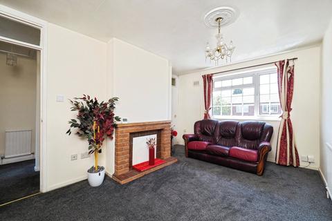 2 bedroom maisonette for sale, Fenimore Court, Nursery Road, Radcliffe-on-Trent, Nottingham, NG12