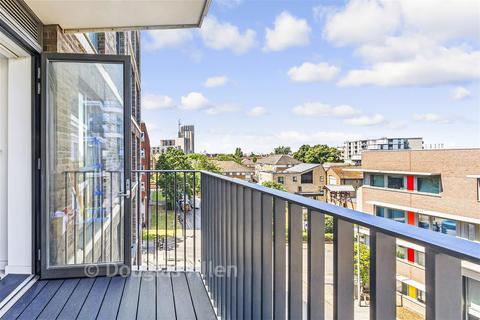 1 bedroom apartment for sale, Challingsworth House, London IG11