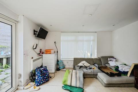 4 bedroom bungalow for sale, Heol Fach, Llangyfelach, Swansea, SA5