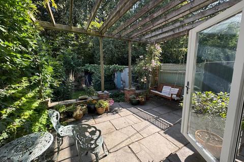 3 bedroom house for sale, Temple Avenue, Leeds