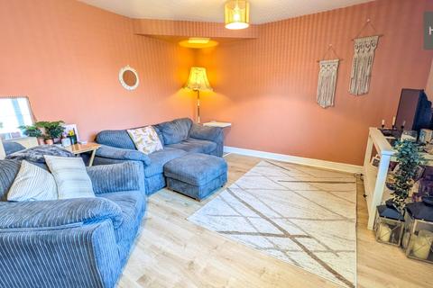 2 bedroom flat for sale, Ombersley Road, Worcester WR3