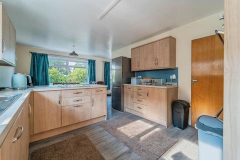 3 bedroom bungalow for sale, Haven Park Drive, Pembrokeshire SA61