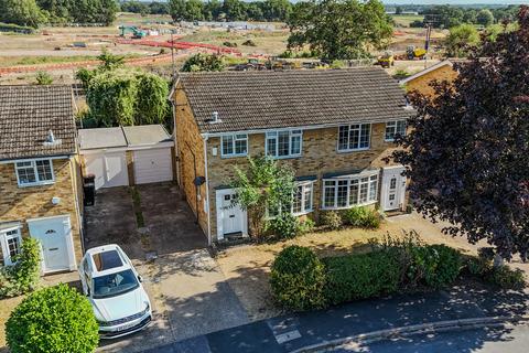 3 bedroom semi-detached house for sale, Waterloo Crescent, Wokingham, RG40