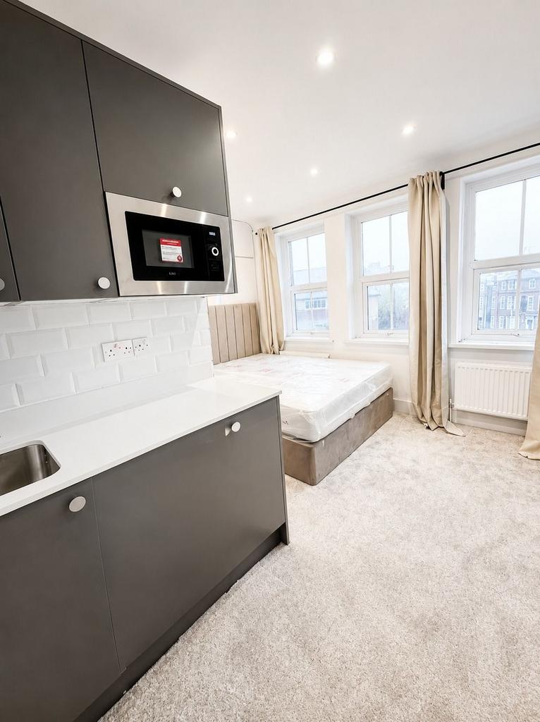 London SW18 - View 2