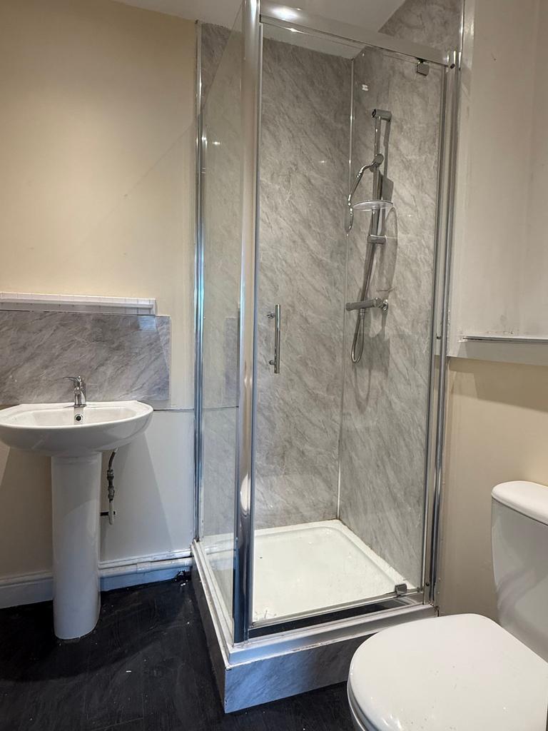 Apartment in Bradford, Denholme - View 6
