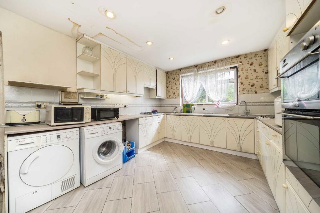 Utility room, utility