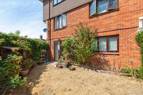 undefined, Rye Court, Slough
