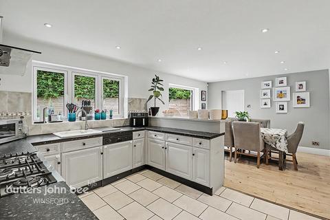 3 bedroom detached bungalow for sale, Swanlow Lane, Winsford
