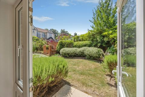 undefined, Addington Road, South Croydon, CR2