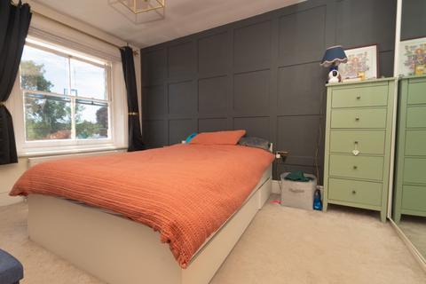 1 bedroom flat for sale, Wincheap, Canterbury, Kent, CT1