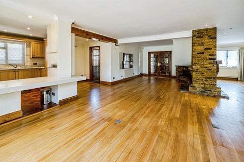 5 bedroom detached house for sale, Burnham Lane, Slough