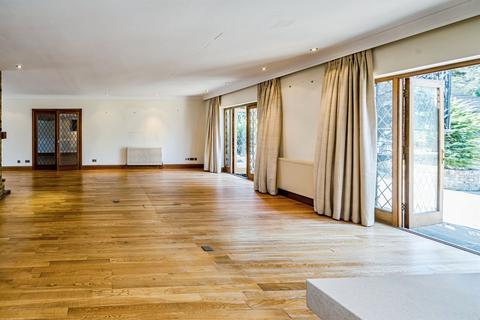 5 bedroom detached house for sale, Burnham Lane, Slough