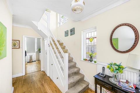 3 bedroom semi-detached house for sale, Wellington Avenue, Chingford