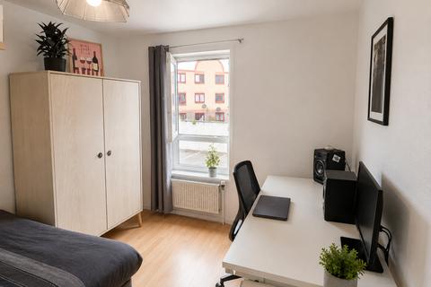 4 bedroom flat share to rent, Patriot Square