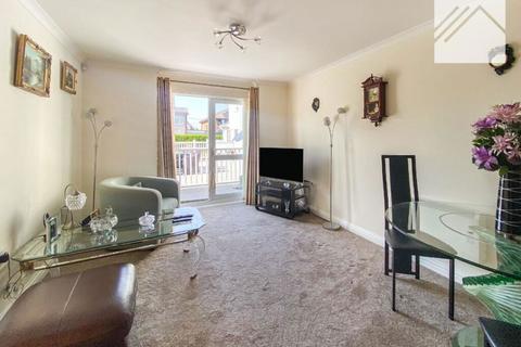 2 bedroom apartment for sale, Long Road, Canvey Island SS8