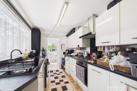 3 bedroom terraced house for sale, New Hythe Lane, Aylesford ME20