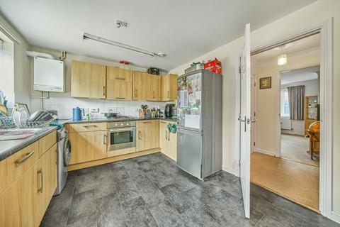 2 bedroom end of terrace house for sale, St Michaels Road, Ashford, TW15