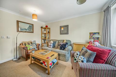 2 bedroom end of terrace house for sale, St Michaels Road, Ashford, TW15