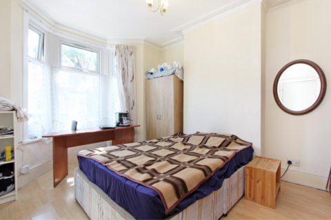 Elsham Road, Leytonstone, E11