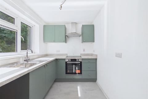 2 bedroom flat to rent, West View Lane, Sheffield