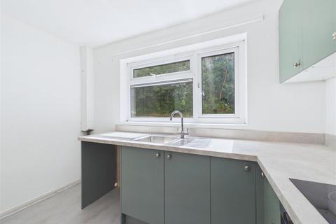 2 bedroom flat to rent, West View Lane, Sheffield