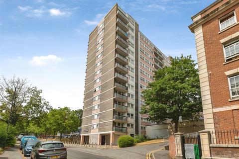 2 bedroom flat for sale, Dove Street, Kingsdown, Bristol