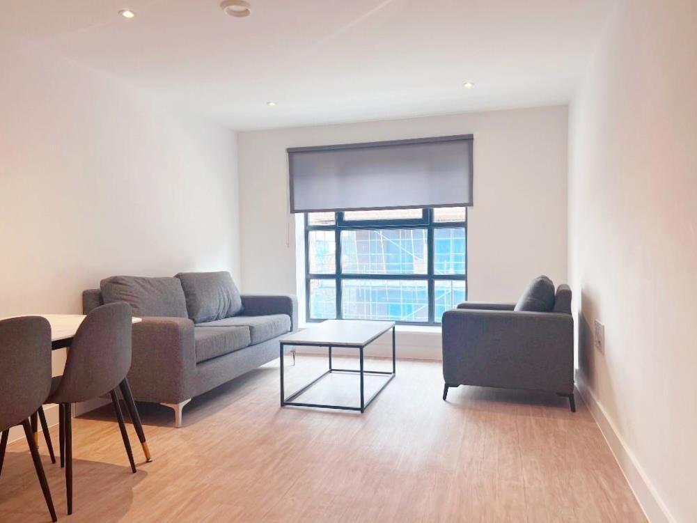 Apartment in Birmingham, West Midlands - View 2