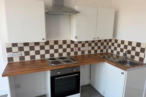 Studio to rent, Sheil Road, Liverpool L6