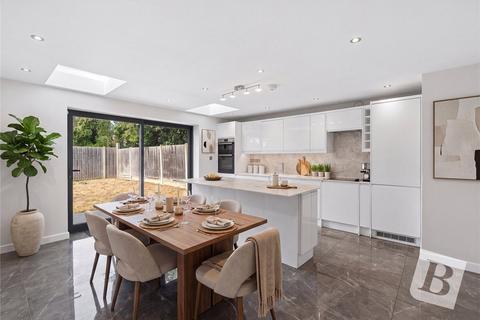 Dury Falls Close, Hornchurch, RM11
